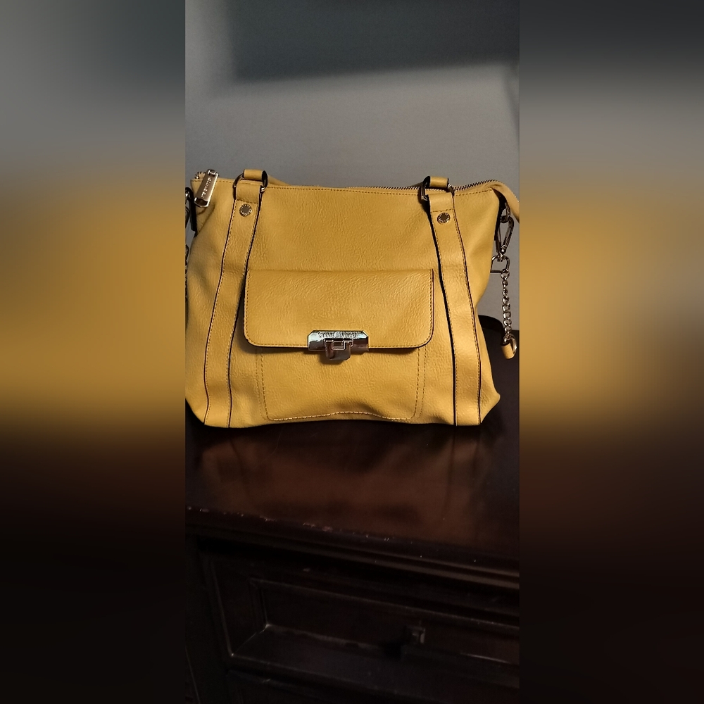 Steve Madden yellow shoulder bag